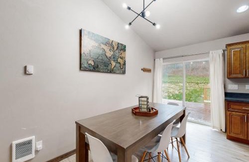 Whitefish House | Happy Valley Hideaway