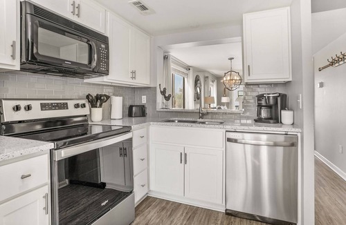 Oceanmarsh Subdivision Condo | Harbor Island Bliss: 2BR Condo, Beach Access, Resort Pool, & Stunning Views!