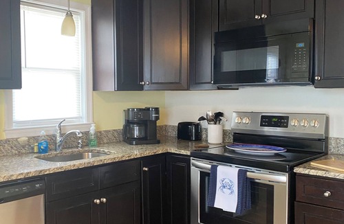 Solomons Villa | Harbor Light-Back Creek Villa Open Deck