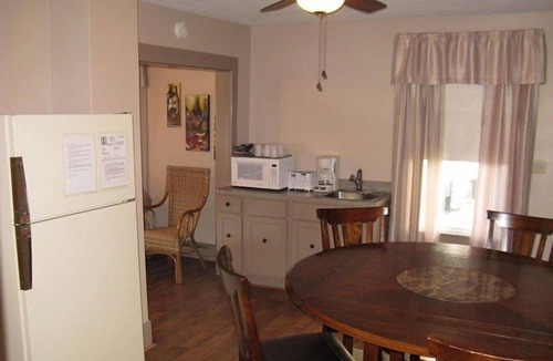 Put-in-Bay Cabin | Harriet's House