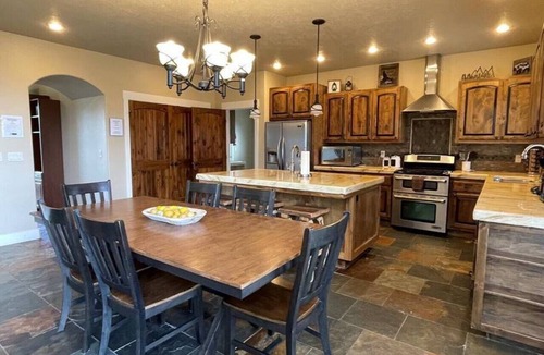 Tamarack Resort Apartment | Hawk`s Bay Chalet .