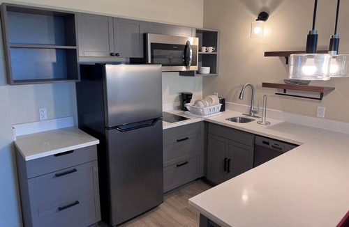 Mebane Hotel | Hawthorn Extended Stay by Wyndham Mebane