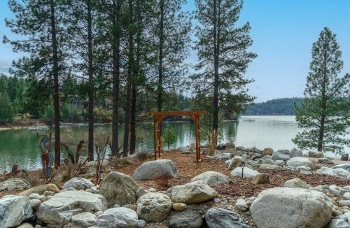 Hayden House | Hayden Lake Lodge, Game Area,Lake access,Sleeps 20