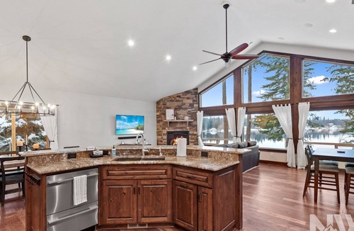 Hayden View Estates House | Hayden Lake Waterfront | 6 Adults 6 Kids w/Hot Tub