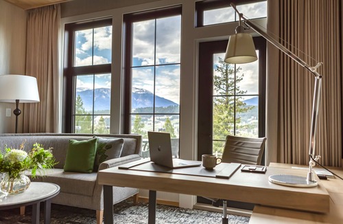 Invermere Hotel | Headwaters Lodge at Eagle Ranch Resort