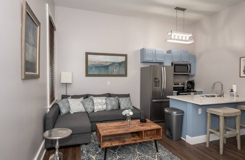 Covington House | Heart of Mainstrasse Suites