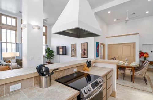 Sapulpa House | Heart of Route 66. Stunning Apartment on Old City Hall's 2nd Floor