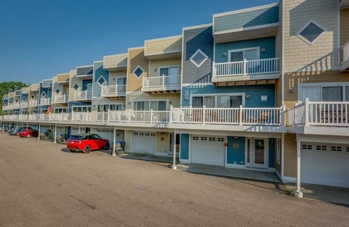 New Buffalo House | Heated Indoor pool, Hot Tub, Fitness Room & Location | Diamond Point Townhome
