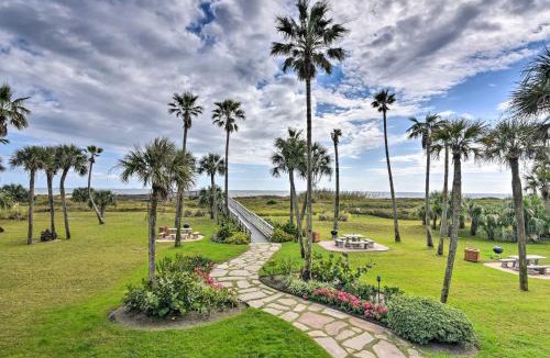 Galveston House | Heated Pool + Gulf View: Galvestonian Resort Condo