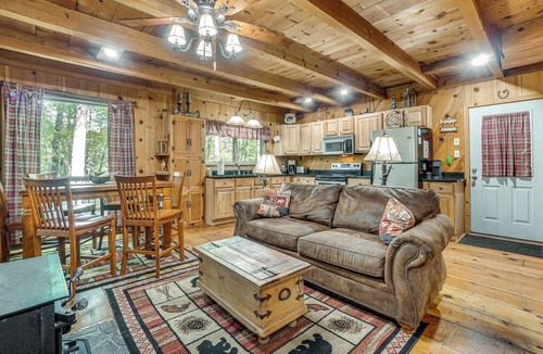 Sautee Nacoochee Cottage | Helen Area Rustic Retreat ~ 5 Miles to Main Street