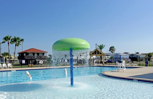 Jamaica Beach Cottage | Herons Nest by Ryson Vacation Rentals