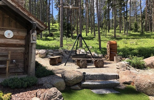 Georgetown Cabin | “Hidden Luxurious slice of Heaven”Hike and explore Montana from the back door!
