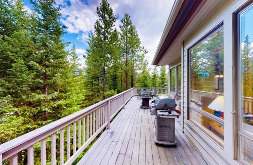 Big Sky Apartment | Hidden Village 20