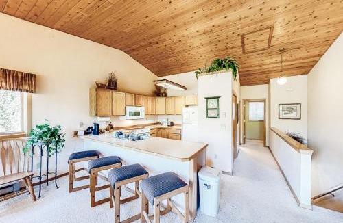 Big Sky Apartment | Hidden Village 25 Timbercrest