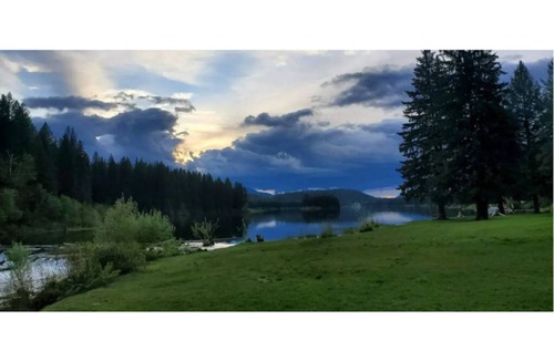 Olney RV Rental | Hideaway Hut 4/ 2 Bunkbeds