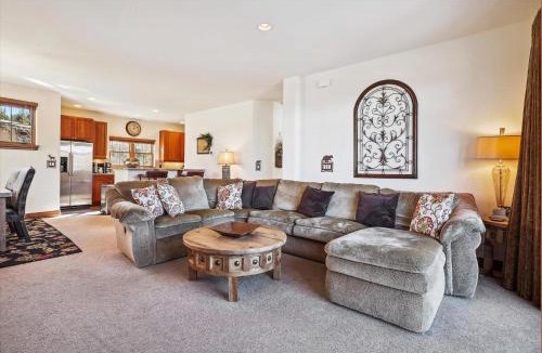 The Highlands House | Highland Greens 56 townhouse