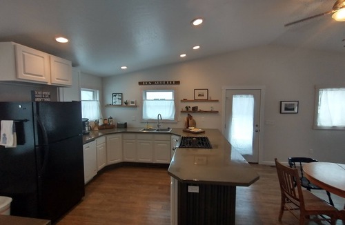 Santa Rita House | Highway 2 Modern Cottage