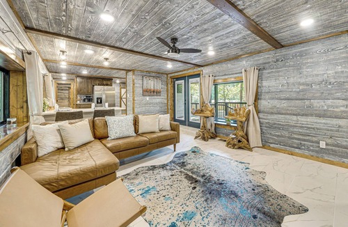 Broken Bow Cabin | Hike, Fish & Unwind: Cabin w/Yard in Broken Bow!