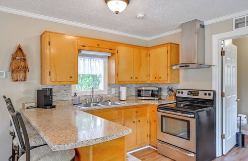 Arlington Apartment | Hike, Swim & Fish On-Site: Blue Ridge Mtn Getaway