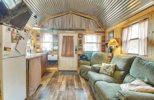 Summerfield Cottage | Hike the Ouachitas! Remote Mtn Hideaway w/Trails