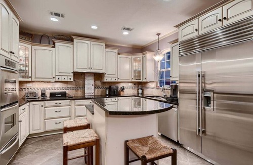 Dripping Springs House | Hill Country Retreat | Private Pool | Hot Tub | Sleeps to 12