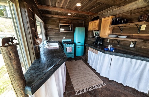 Philipsburg Cabin | Hilltop Cabin with Breathtaking Mountain Scenery