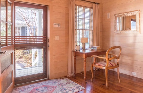 Oriental Cottage | Hinkley Cottage, Quaint w/Queen Bed – River Dunes