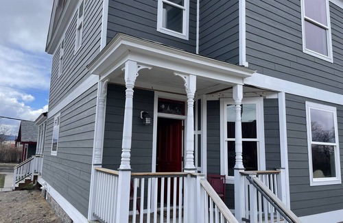 Helena House | Historic 1886 House locate convienently