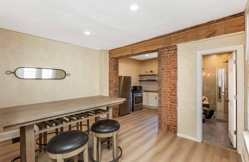Franklin Park House | Historic 3BR+loft Home Between Franklin Park & East Market w/Private Gate