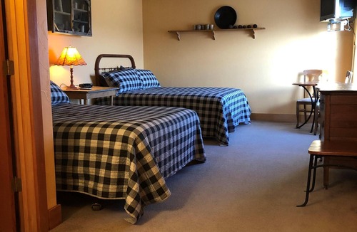 Dell Cabin | Historic 6,000 Sq. Ft. Former Hotel now Private Residence