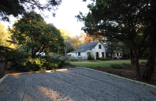 Camden Apartment | Historic Camden Showstopper! THE LITTLE GARDNER’S COTTAGE