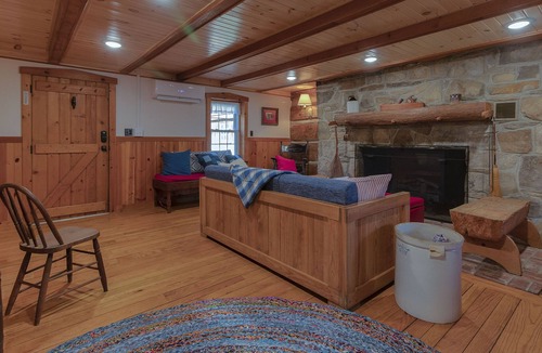 Drifting Cabin | Historic Cooper’s Cabin