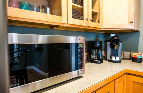 Sheridan House | Historic downtown, 2-units