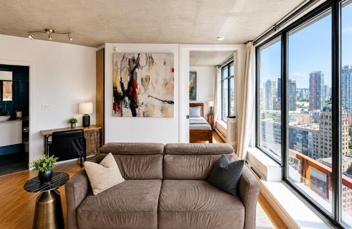 Gastown Apartment | Historic Downtown Escape