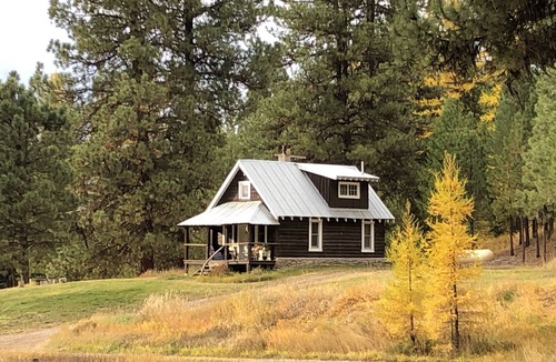 Condon House | Historic Family Style Homestead Cabin