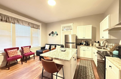 Museum District House | Historic Fan Home in Carytown: Family & Pet Friendly