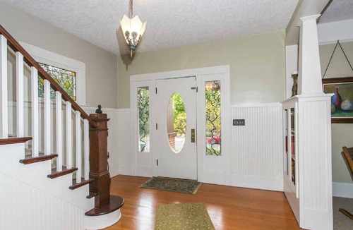 Carnation House | Historic Forest Grove Craftsman Home Just 5 Blocks From Pacific University