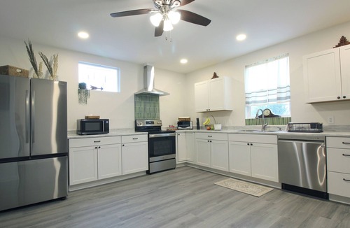 Downtown House | Historic home in Downtown Augusta GA. 5.2 miles from Masters.