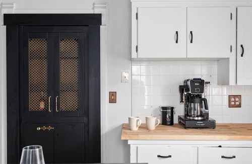 Berkeley Springs House | Historic Home w/Sauna, HotTub, Speakeasy & Game Room