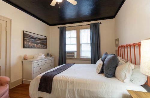 Midtown House | Historic Revival Midtown Memphis Duplex 64 Yes Pets Fast Wifi Free Parking