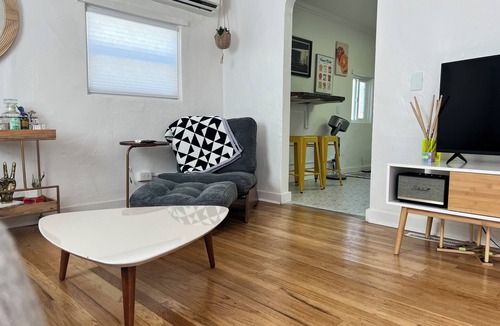 Depot Bench House | Historic- Ruby Bungalow- private