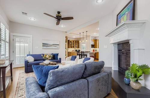 Georgetown House | Historic-Style Modern Home | Walk to Square+SWU