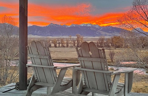 Ennis House | Historic Thextondale - Historic stone homestead on Madison River Property!