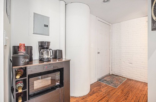 Detroit Apartment | Historical Hudson Riverview Loft