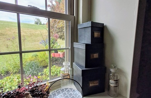 Dauberville Cottage | Historical Plum Creek Place - Charming spring house Suite - near Reading PA