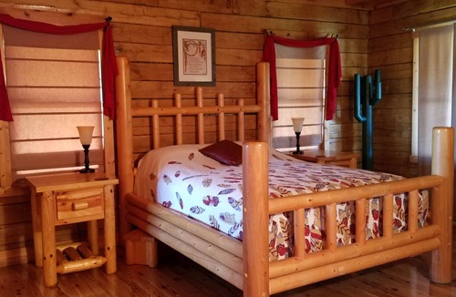 Nelsonville Cabin | Hocking Hills Lodge - Maximum 16-Adults w/children is 20-Guests