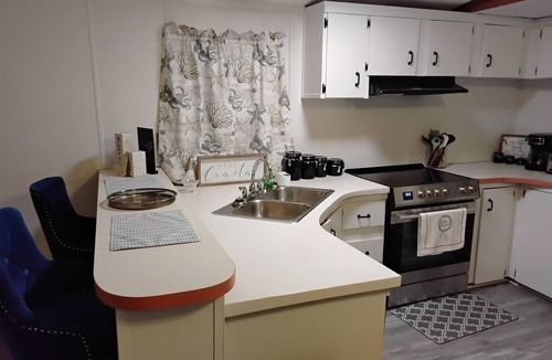 Supply House | Holden the keys to paradise! Perfect spot for family, fun and beachs!