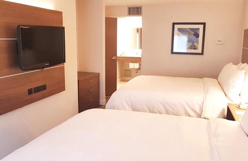 Guildford Hotel | Holiday Inn Express and Suites Surrey by IHG