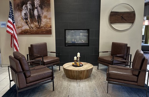 Southeast Boise Hotel | Holiday Inn Express Boise - University Area by IHG