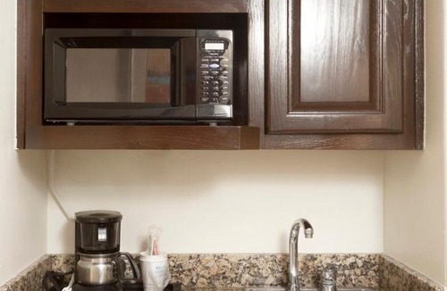 Brownsville Hotel | Holiday Inn Express Hotel and Suites Brownsville by IHG